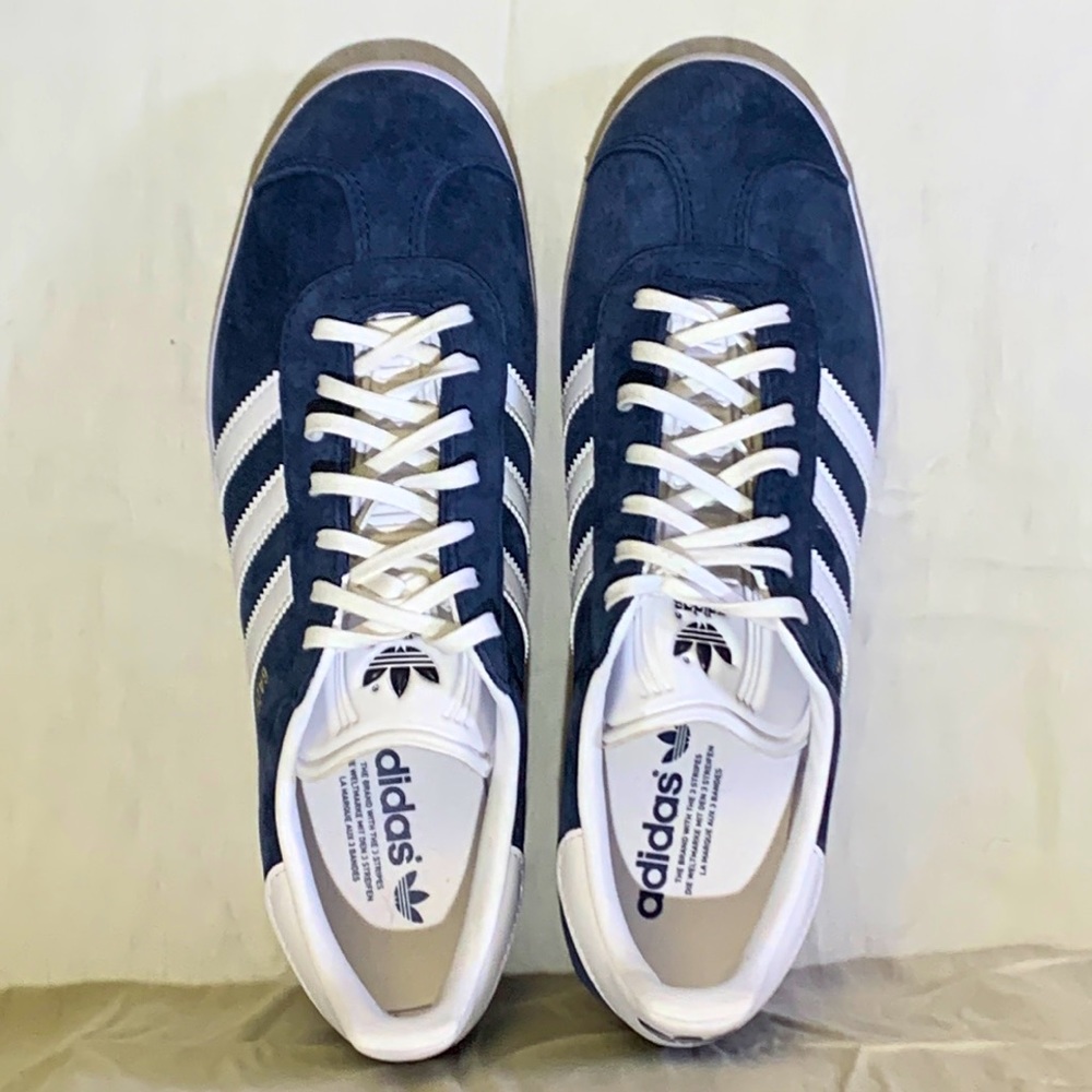Adidas Gazelle Navy, white stripe, unworn, one pair, in white laces, navy laces.